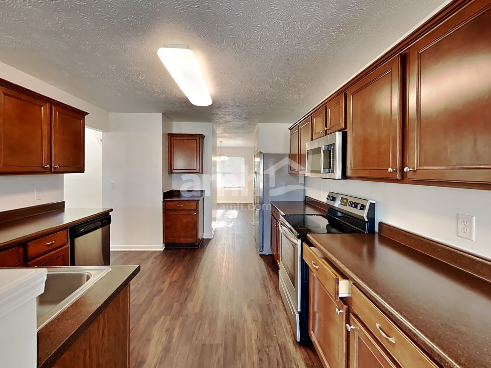 Building Photo - 1015 Patmore Ln