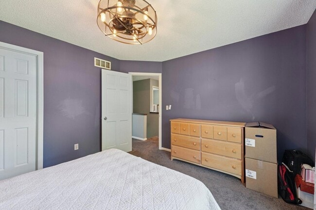 Building Photo - 1477X Langdon Pl