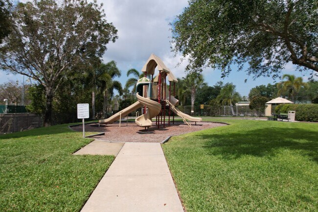 Building Photo - 12960 Positano Cir