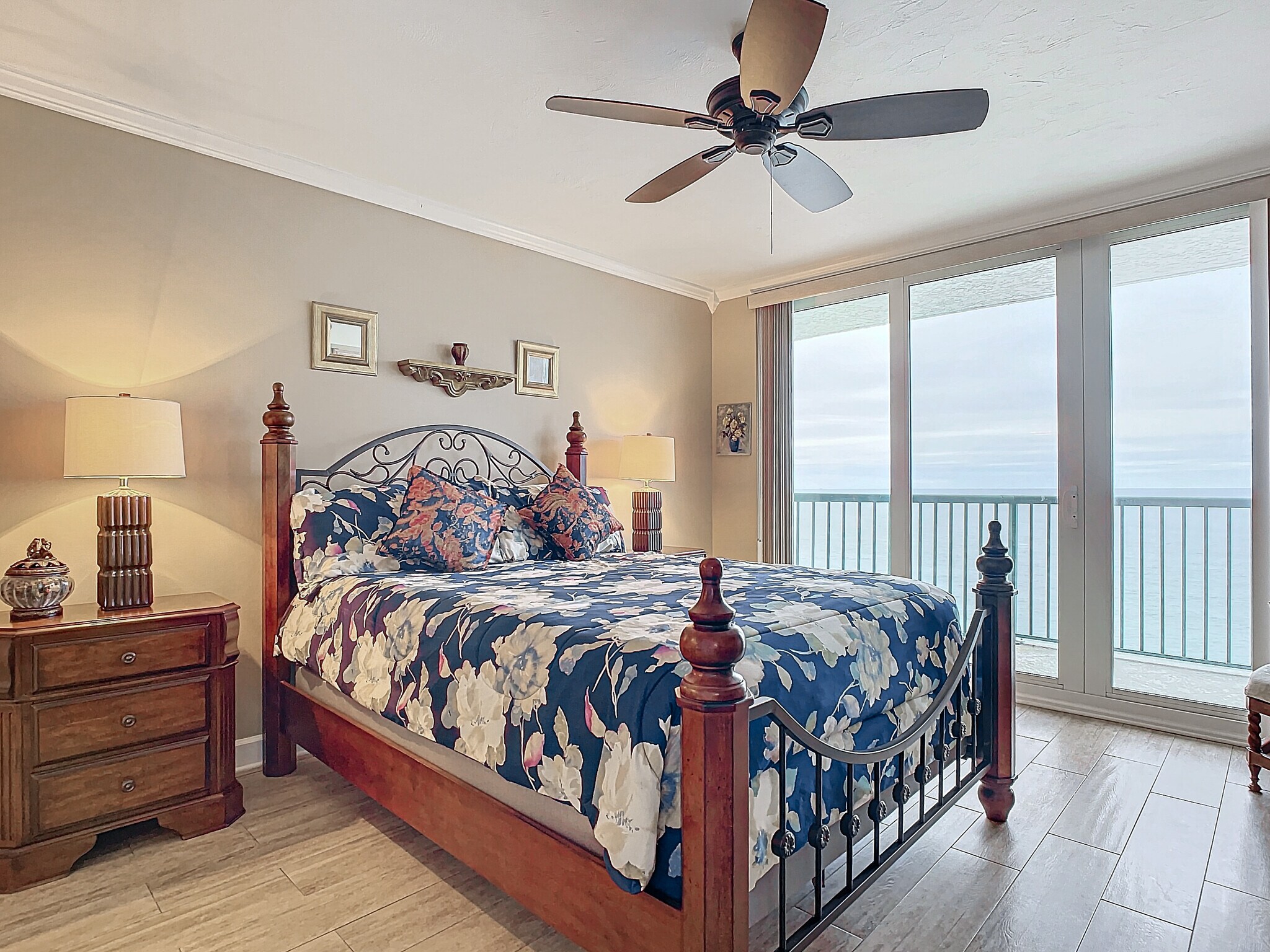 second bedroom - 2055 S Atlantic Ave