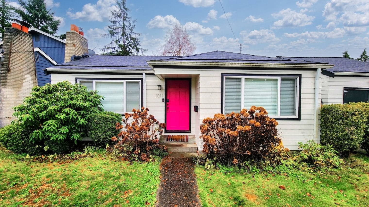 Building Photo - 11335 Roosevelt Way NE