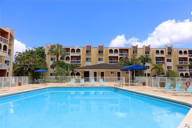 Building Photo - 7815 Camino Real