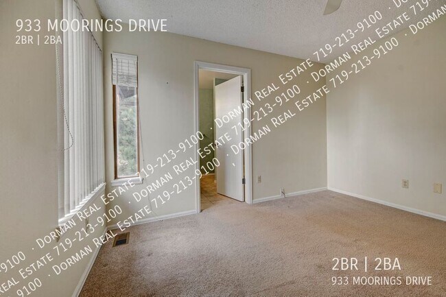 Building Photo - 933 Moorings Dr