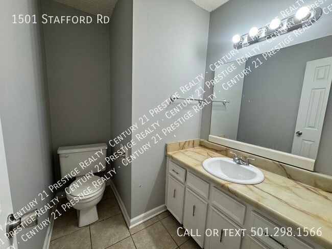 Building Photo - 1501 Stafford Rd