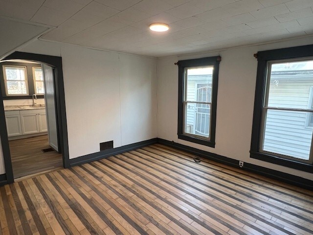 Building Photo - 519 Moxahala Ave