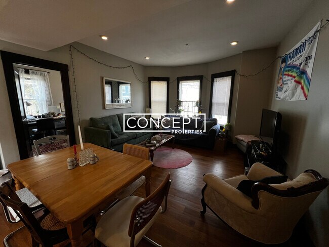 Building Photo - 46 Creighton St