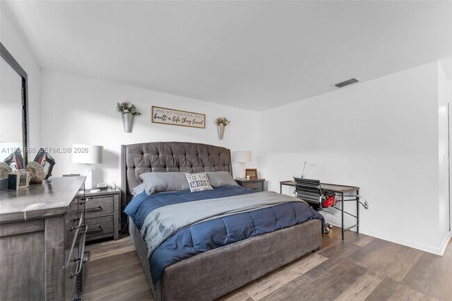 Building Photo - 11876 SW 98th Terrace