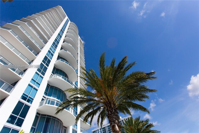 Building Photo - 17111 Biscayne Blvd