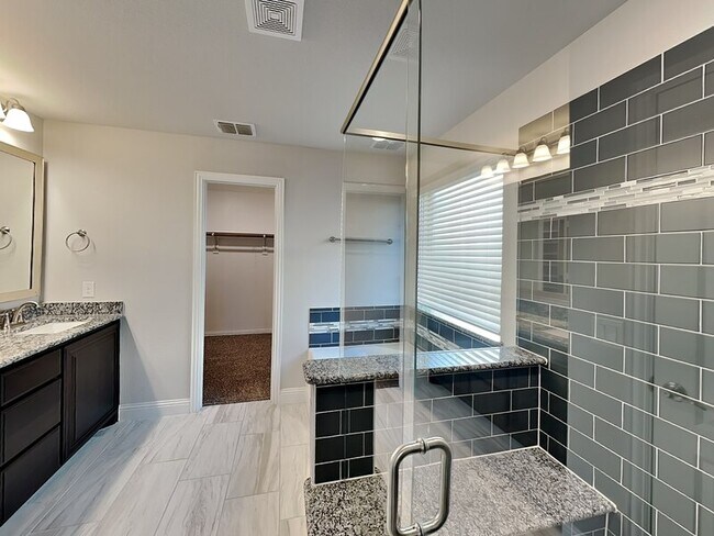 Building Photo - 1204 Sagewood Dr