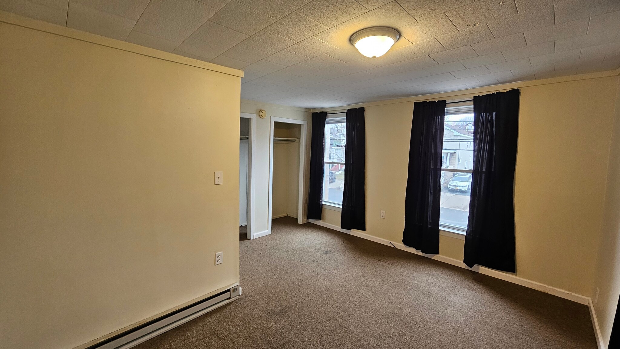 Building Photo - 160 E 2nd St