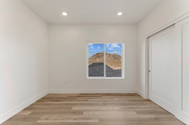 Building Photo - Brand New Modern Apartments at Ascesa