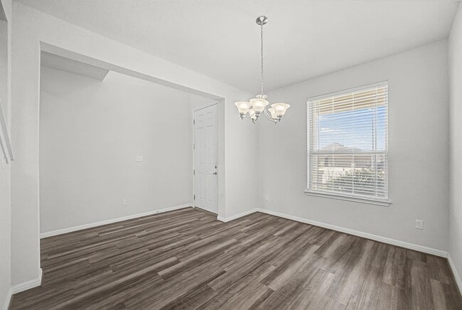 Building Photo - 5404 Bellissima Way