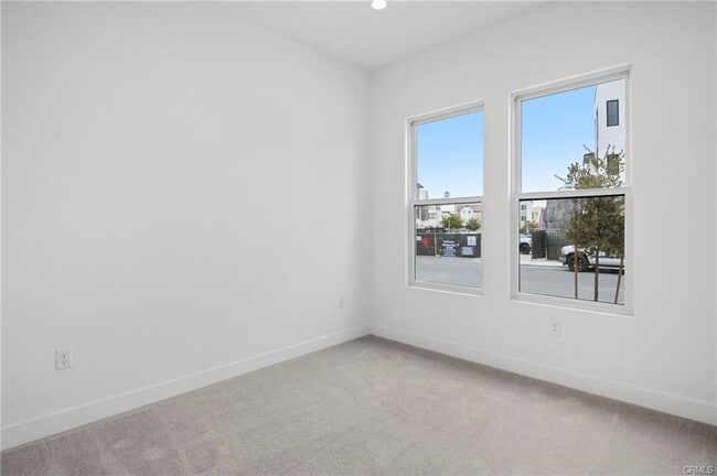 Building Photo - 128 Creation