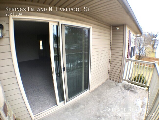 Building Photo - 85 Springs Ln