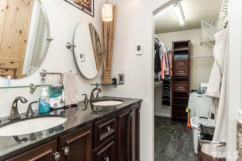 Building Photo - 608 Sutter Gate Ln