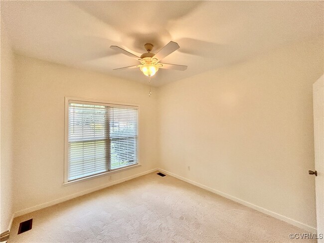 Building Photo - 1520 Crawford Wood Dr