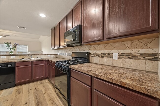 Building Photo - 15319 Meandering Post Trl