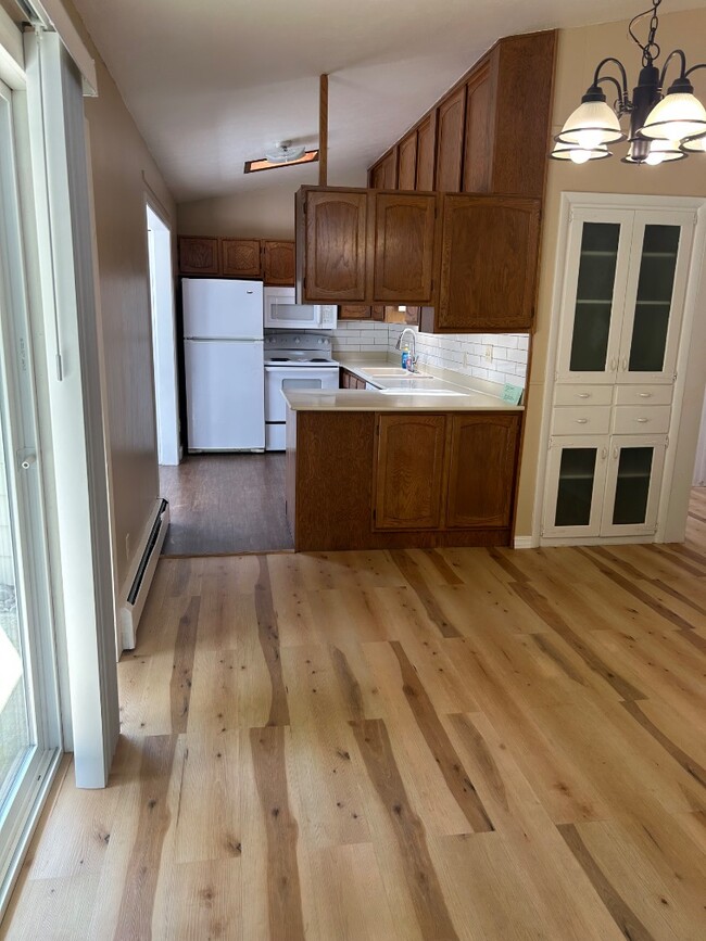 Building Photo - 908 Whitaker Dr
