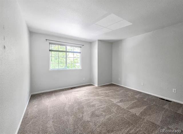 Building Photo - 5472 Balsam Ct
