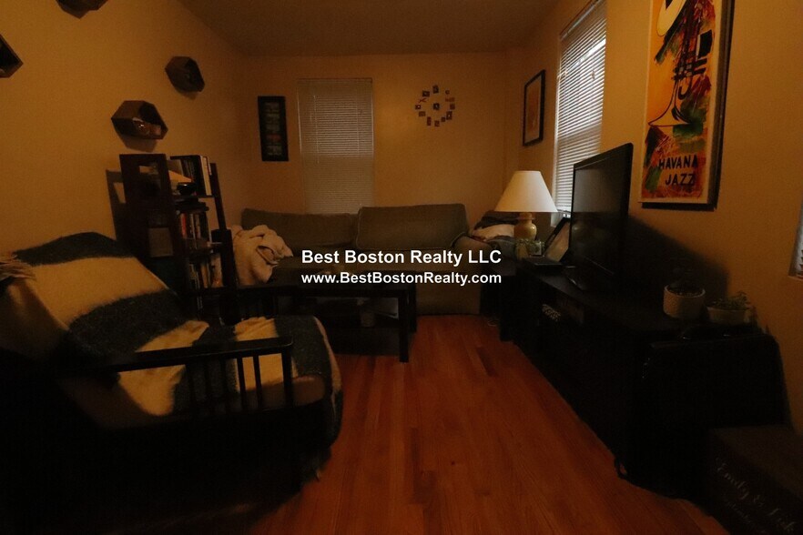 Building Photo - 429 Franklin St