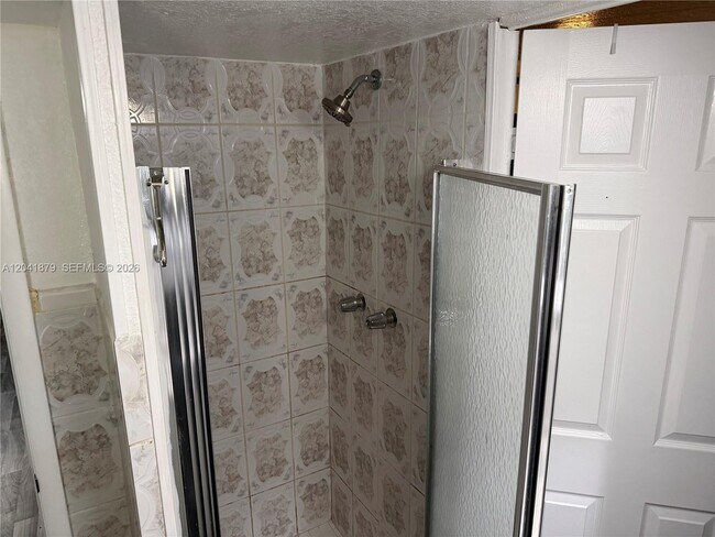 Building Photo - 20606 NW 55th Ct