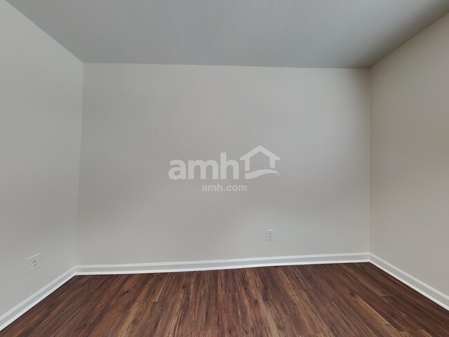 Building Photo - 435 Catalina Cut