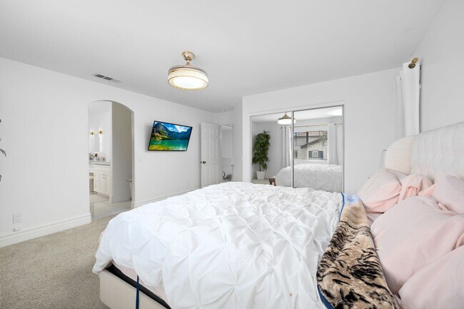 Building Photo - Beautiful 4-Bedroom Home in Chino – Ready for Move-In!