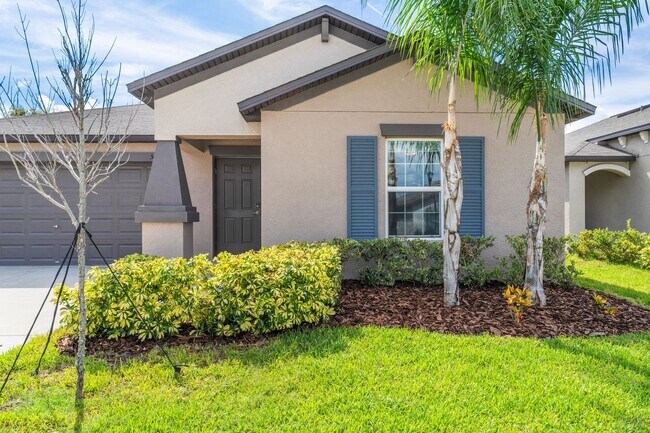 Building Photo - Like New 3/2 in Wimauma