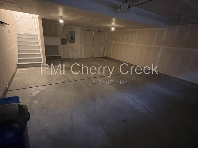 Building Photo - 9256 Kornbrust Dr