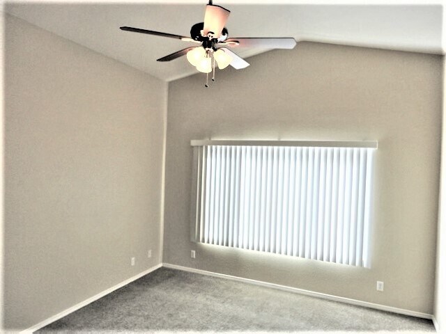 Building Photo - 736 Autumn Meadows Dr