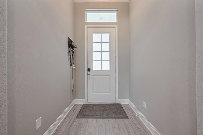 Building Photo - 26553 Doe Ln