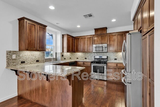 Building Photo - 4685 Malayan St