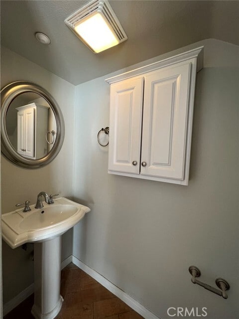 Building Photo - 305 Birch Grove