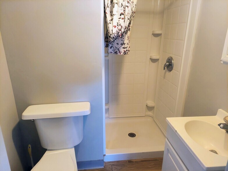 Building Photo - 410 S 100 E