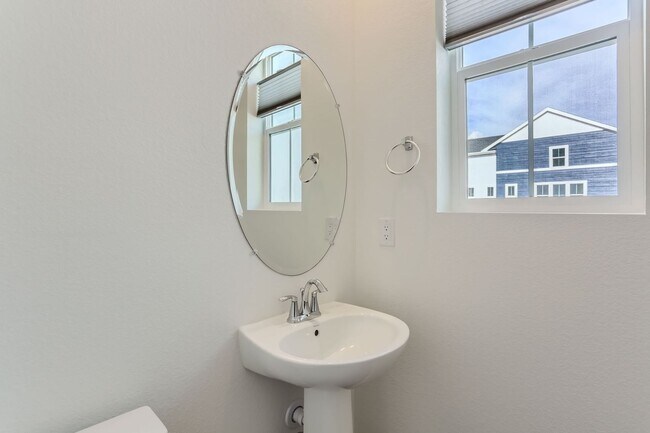 Building Photo - Harvest Ridge 3bd 2.5ba house FOR RENT! Almost brand new!