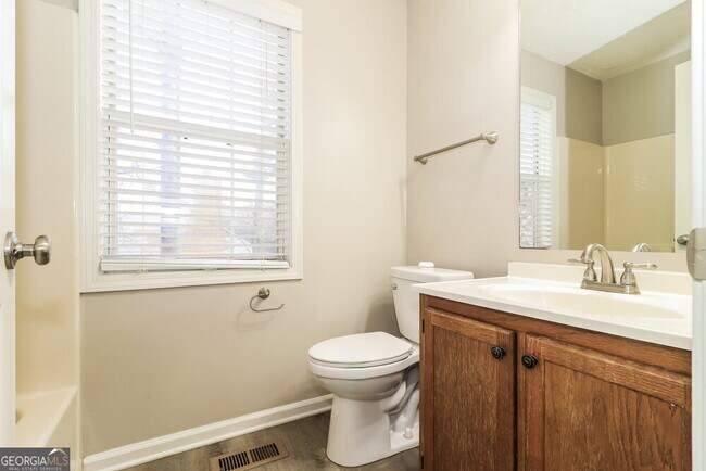 Building Photo - 4667 Whitesand Way NW