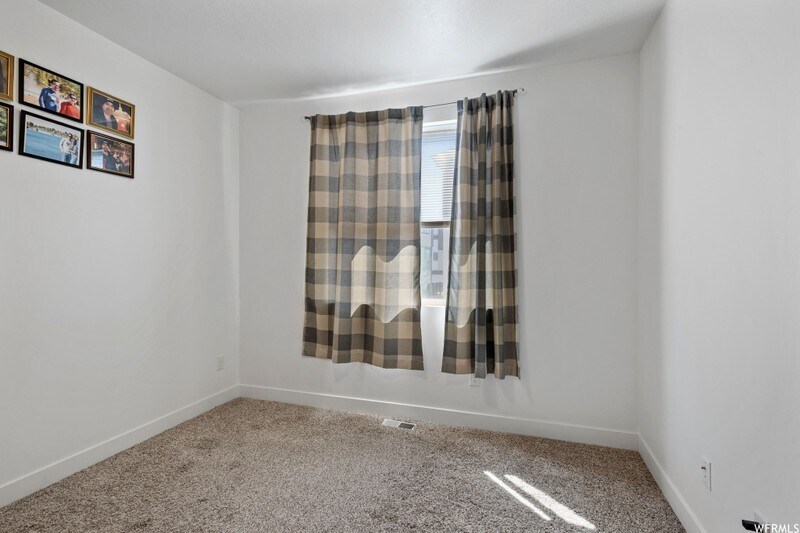 Building Photo - 120 E Abbeville Ct