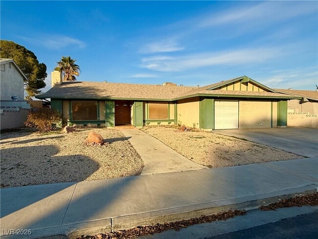 Building Photo - 6236 W Elmira Dr