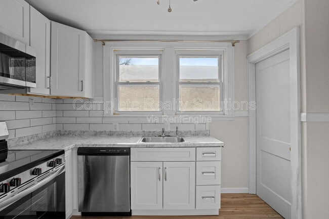 Building Photo - 3007 Hilleman Ave