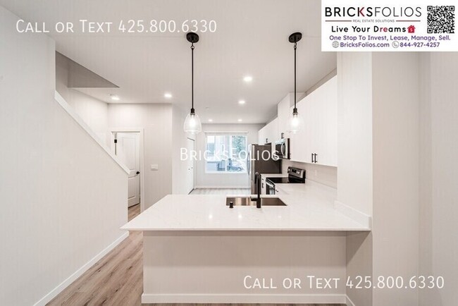 Building Photo - Brand New Townhome For Rent at Cathcart Cr...