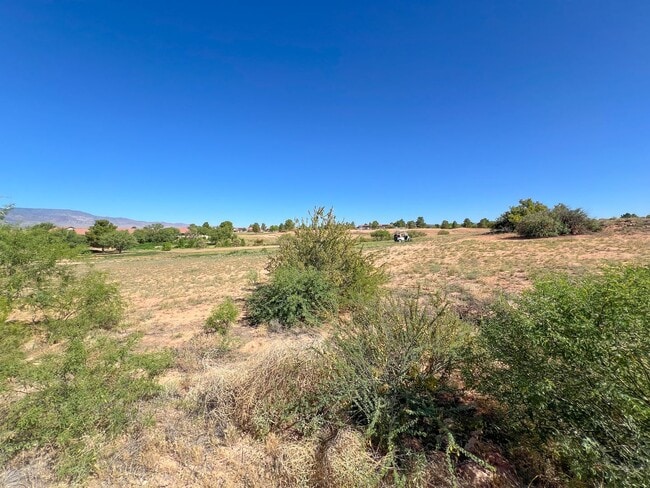 Building Photo - HOUSE - CORNVILLE/COTTONWOOD -GYM/POOL- VE...