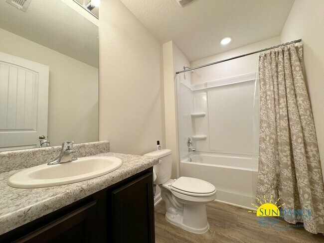 Building Photo - 813 Moorhen Wy