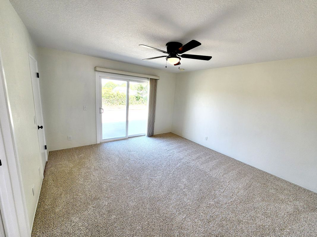 Building Photo - 80 N Lucas Ct