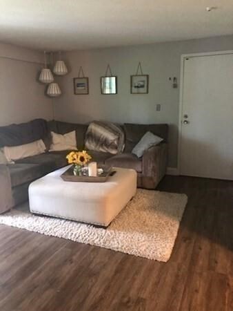 Building Photo - 46 Silver Hill Ln