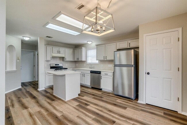 Building Photo - 17311 Casa Piedra Pl