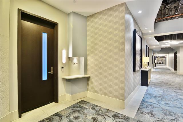 Building Photo - 2600 W 7th St