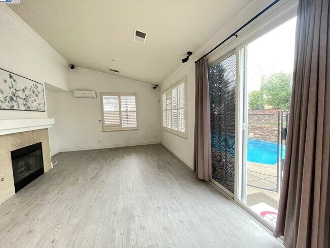 Building Photo - 2894 Lenzie Ct