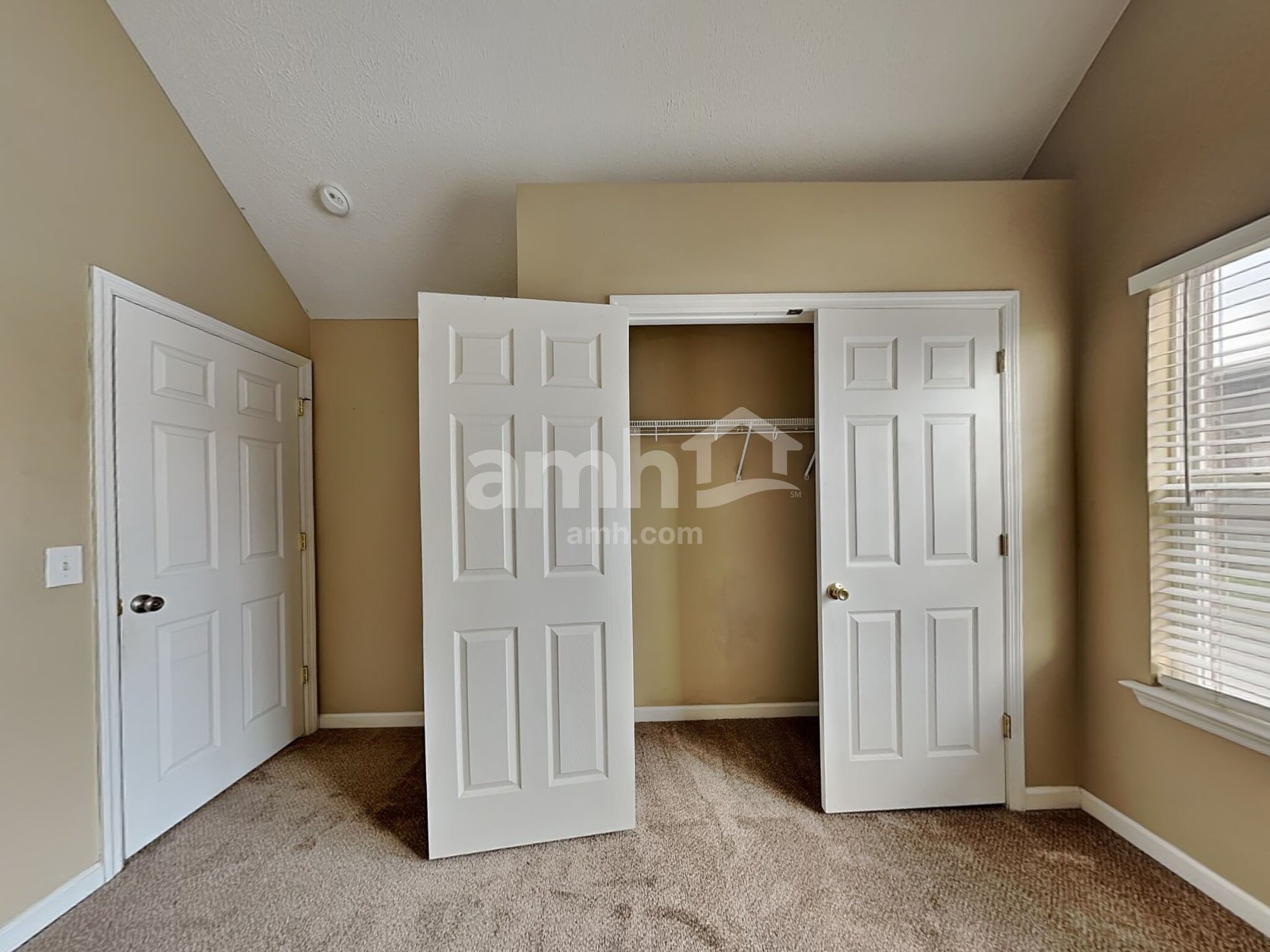 Building Photo - 5224 Ridgefalls Way