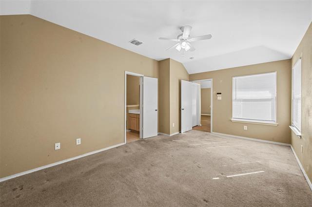 Building Photo - 9229 Chesapeake Ln