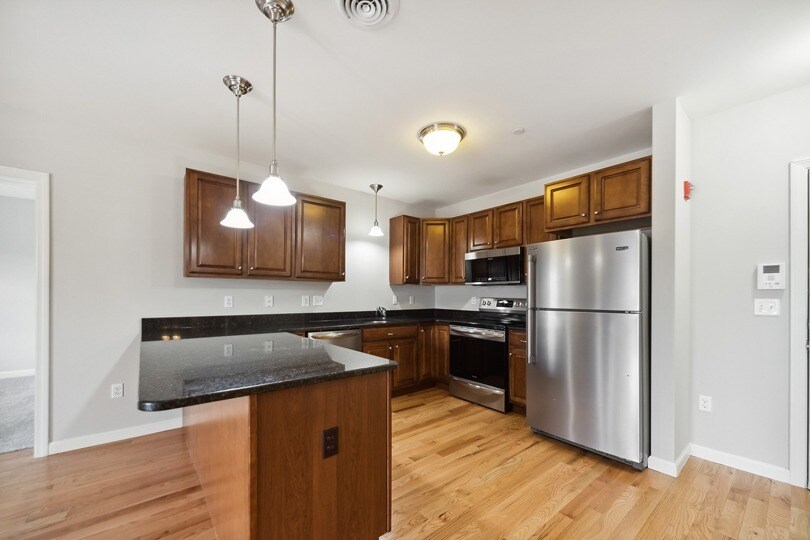 Arrive Lunenburg 1 Carousel Ln Lunenburg MA 01462 Apartment Finder